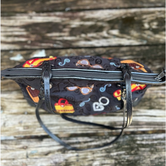 BRIGHTON Black Embroidered Shoulder Tote Handbag Purse Two Handle Zip Closure C4 - Picture 8 of 15